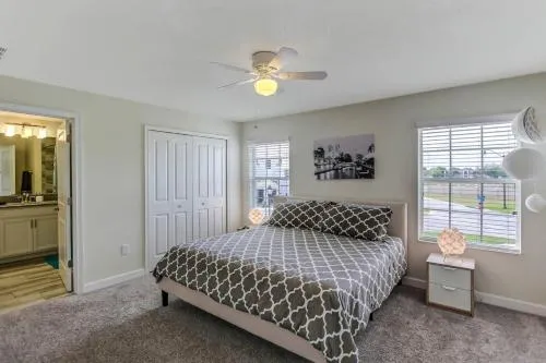B - New 4 Bedroom Home - 5 Miles to Disney - Free Water Park - Private Pool photo 20
