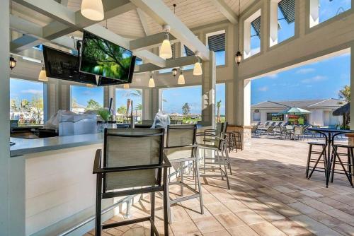 B - New 4 Bedroom Home - 5 Miles to Disney - Free Water Park - Private Pool photo 41