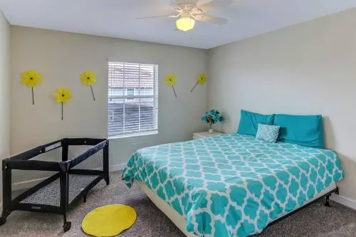 B - New 4 Bedroom Home - 5 Miles to Disney - Free Water Park - Private Pool photo 25