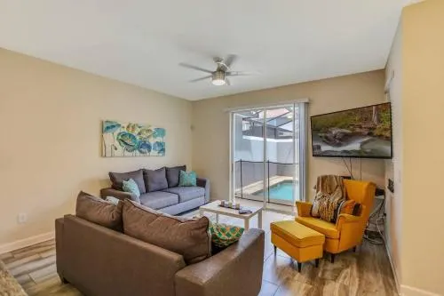 B - New 4 Bedroom Home - 5 Miles to Disney - Free Water Park - Private Pool photo 11