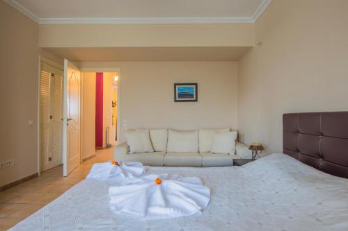 Gallery image of Zante View (4bedroom luxury home) Free Pickup in Zakynthos Town