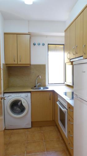 Kuchyňa alebo kuchynka v ubytovaní Apartamento Pescadors