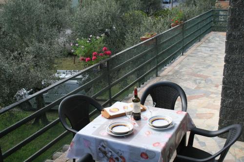 Balkón alebo terasa v ubytovaní La terrazza sugli ulivi