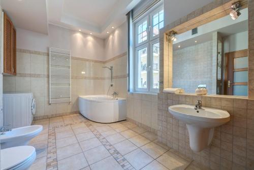 Kúpeľňa v ubytovaní DR Apartments - Kos