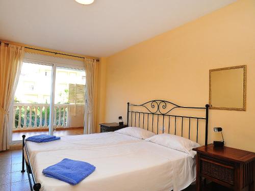 Apartment Nou Fontana-4 by Interhome