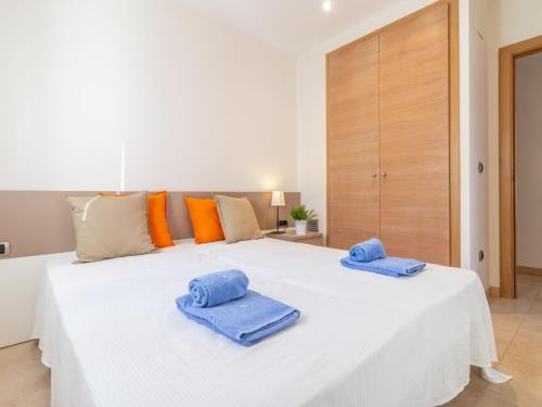 Apartment Del Port-1 by Interhome