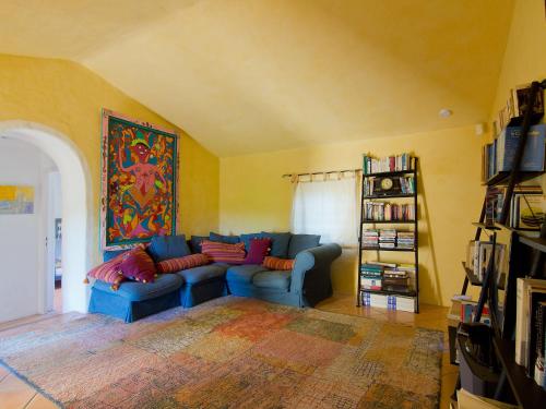 Istumisnurk majutusasutuses Holiday Home L'Oustaou dei Figo by Interhome