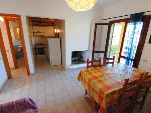 Kuchyň nebo kuchyňský kout v ubytování Apartment Crema-1 by Interhome