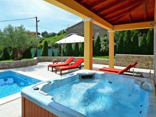 Holiday Home Villa Olea by Interhome
