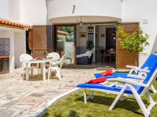 Studio Studio Loureiro by Interhome
