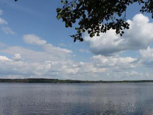 TammelaにあるHoliday Home Kuivajärven huvilakoti by Interhomeの大水の景色