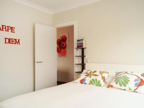 Apartment Plaza de las Flores by Interhome
