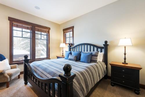 Ένα ή περισσότερα κρεβάτια σε δωμάτιο στο Silver Star #603 - 3 Bed Condo Spa