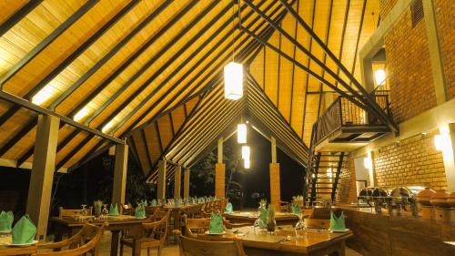 Restaurace v ubytování Go Go Green Resort