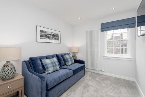 Area soggiorno di Destiny Scotland - Royal Mile Residence