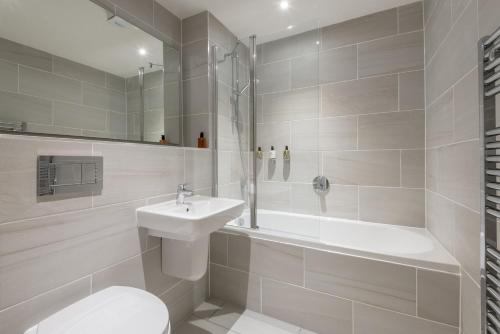 Bagno di Destiny Scotland - Royal Mile Residence