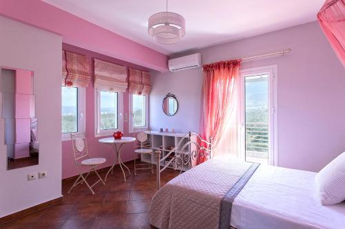 Gambar di galeri bagi NV Luxury Villa di Kyparissia