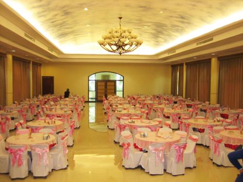 Restoran atau tempat lain untuk makan di Mae Pim Resort Hotel