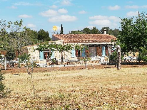 Κήπος έξω από το Sa Estada