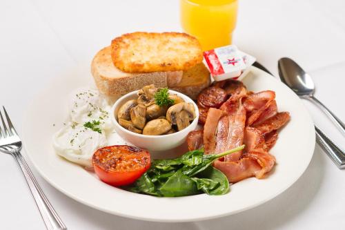 Jídlo v motelu nebo okolí