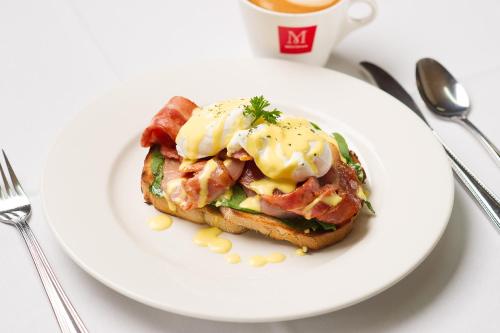 Možnosti snídaně pro hosty v ubytování Standpipe Golf Motor Inn