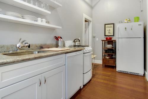 Rathbone Mansions New Orleans Image