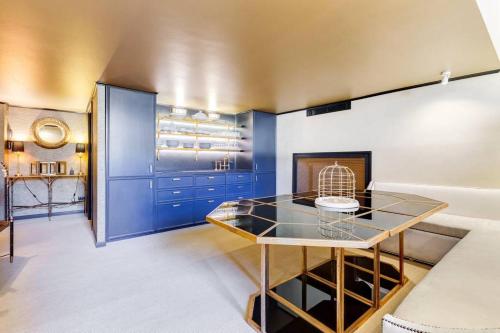 Luxurious loft facing the Pantheon