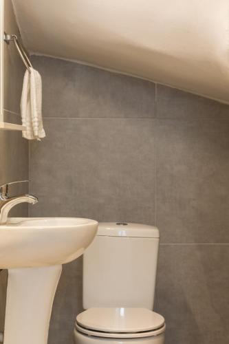 Gallery image of V Luxury Apartments in Siviri