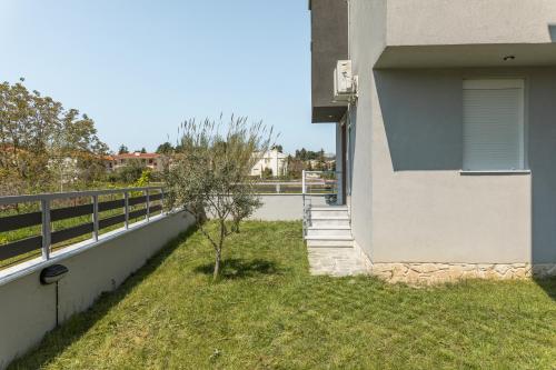 Gallery image of V Luxury Apartments in Siviri