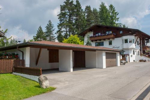 Gallery image of Landhaus Almidyll in Seefeld in Tirol