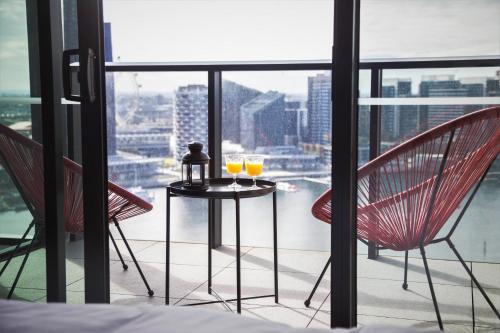 Gallery image of Pars Apartments - Collins Wharf Waterfront, Docklands in Melbourne