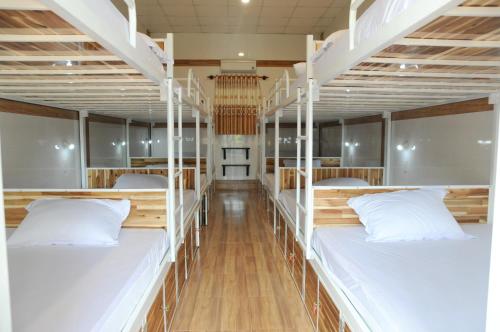 Krevet ili kreveti na kat u jedinici u objektu Hoang Nga Garden Guesthouse