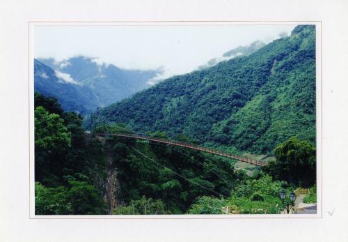 a train track in the middle of a mountain at Dongpo Ti Lun Hotel in Xinyi