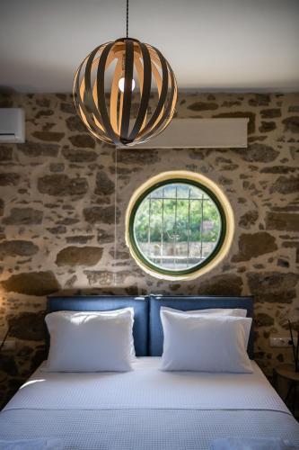 Cama o camas de una habitación en Trialonia Luxury Villa