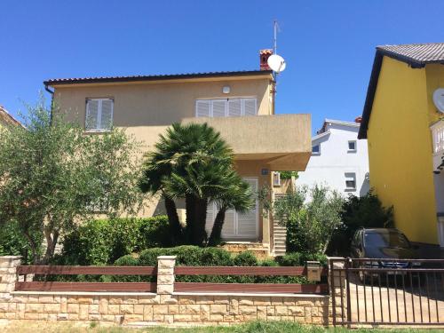 Family apartment near the sandy beach