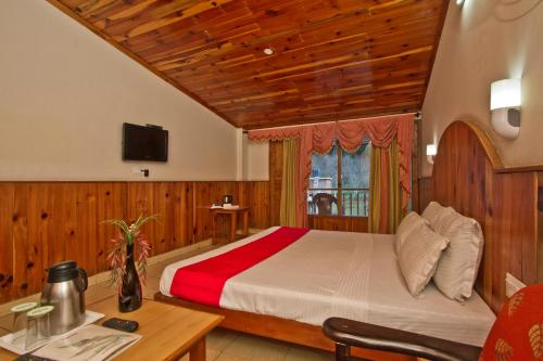 Imagen de la galería de Sarthak Resorts-Reside in Nature with Best View, 9 kms from Mall Road Manali, en Manali