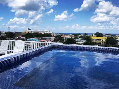 Kolam renang di atau dekat dengan Hotel Pal Cozumel