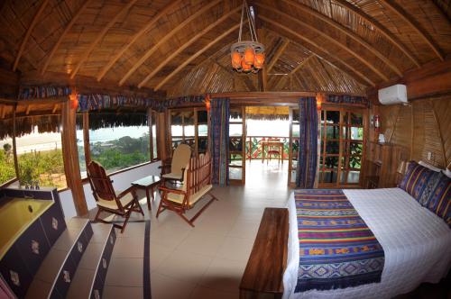 Posezení v ubytování Azuluna Ecolodge