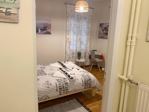 La Vie En Rose Studio,close to beach, Paleo Faliro