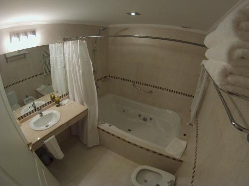 Koupelna v ubytování Alma Andina Hosteria
