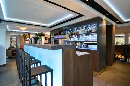 Ο χώρος του lounge ή του μπαρ στο Parkhotel Residenz