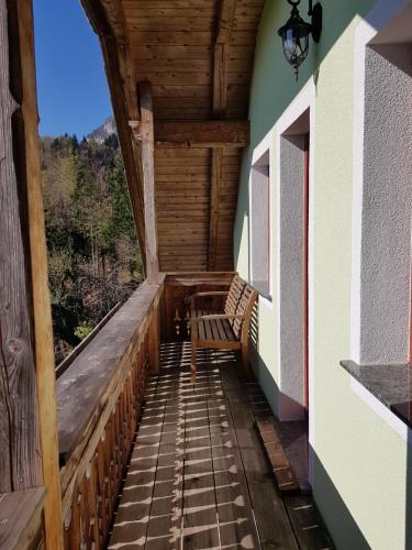 Balcon ou terrasse dans l'établissement Vaznik Farm House Apartments