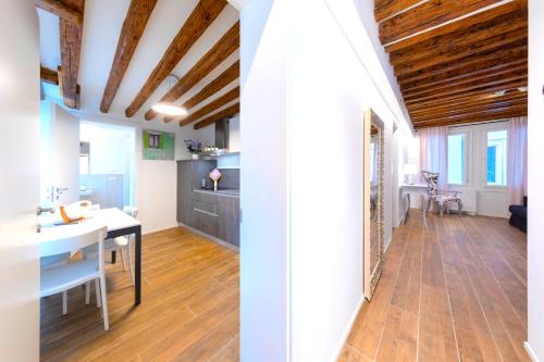 Hostmate - Venezia - Salizada photo 16