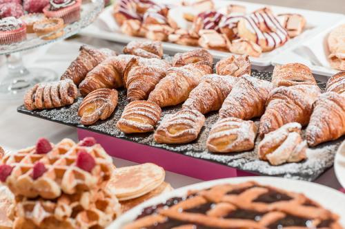 Jídlo v hotelu nebo okolí