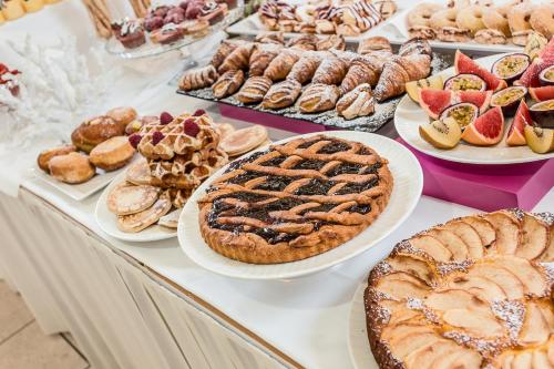 Jídlo v hotelu nebo okolí