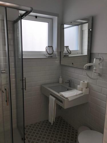 Koupelna v ubytování Sea Ria - T3 Family Apartment CENTRAL @ COSTA NOVA