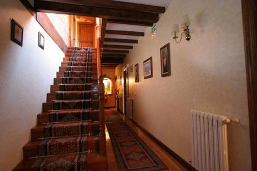 Galería fotográfica de Hotel "Posada de Cantabria EL SOLAR" -Cenas típicas y Gintonic- Bar -Terraza panorámica en Galizano