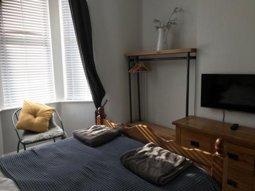 Galeriebild der Unterkunft Wight view, flat 2 rosslyn house in Swanage