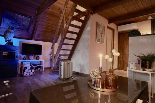 Imagen de la galería de Nadi's Holiday Home – Heart of Woods, Szentendre Island, en Szigetmonostor