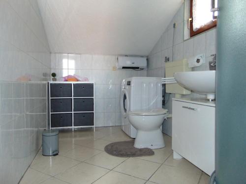 Apartment 3